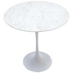 Carrara Marble Tulip Side Table in the Manner of Eero Saarinen