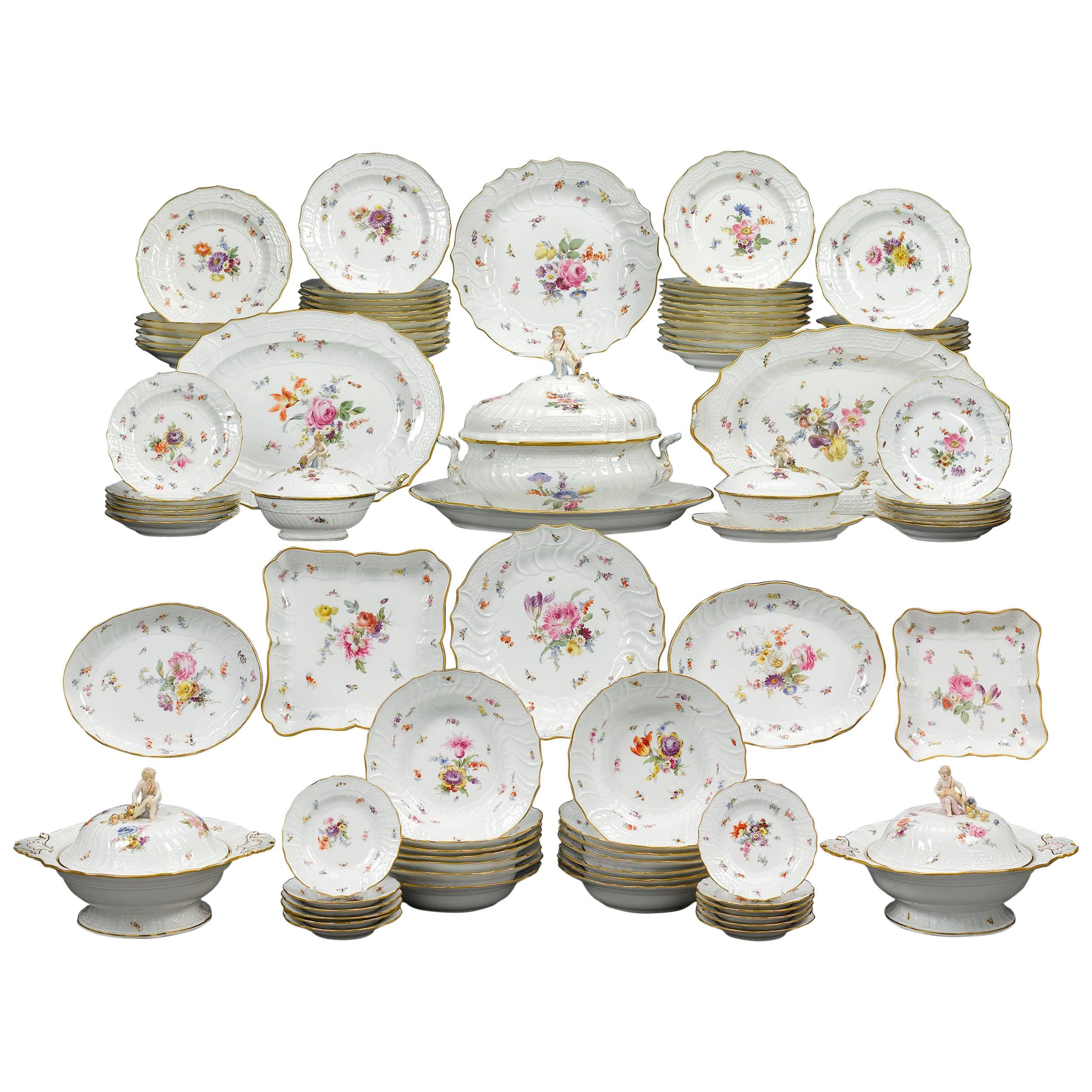 Meissen Porcelain Dinner Service, 92 Pieces