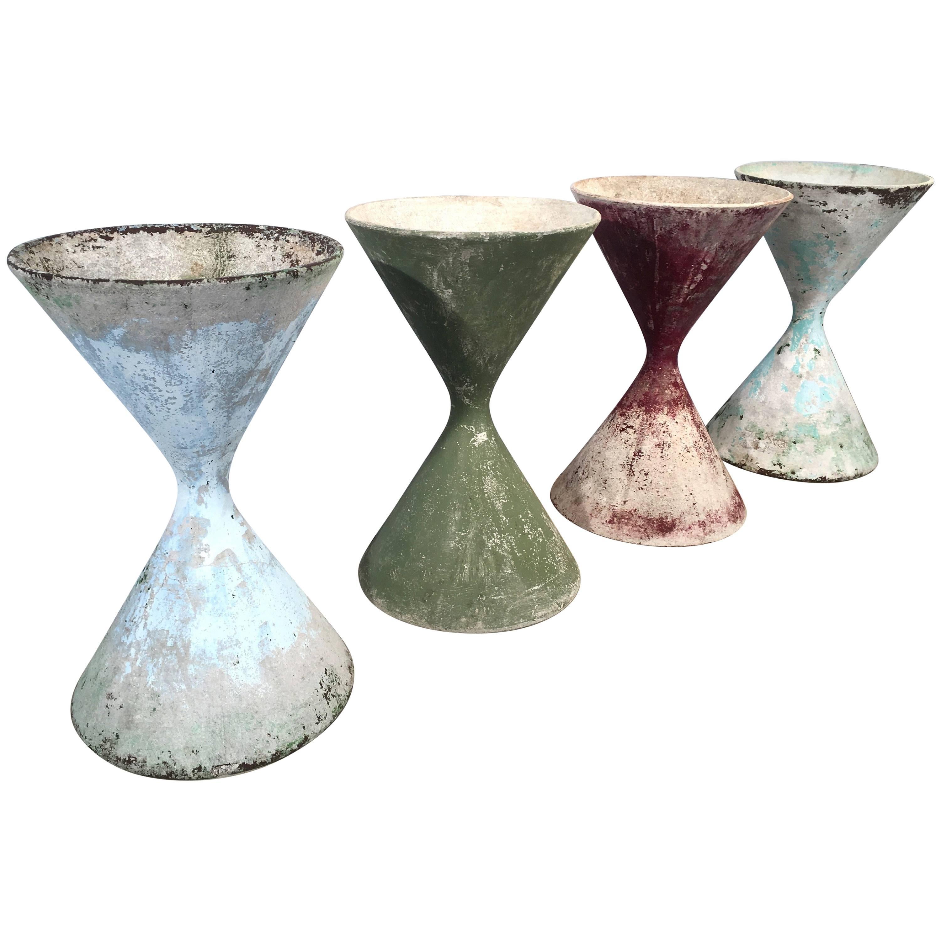 Two Pairs of Small Hourglass "Diabolo" Willy Guhl Planters For Sale