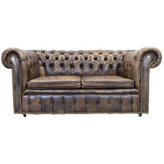 Chesterfield Leather Sofa Brown Two-Seat Couch Vintage Retro Chesterfield Leather Sofa Brown Two-Seat Couch Vintage Retro