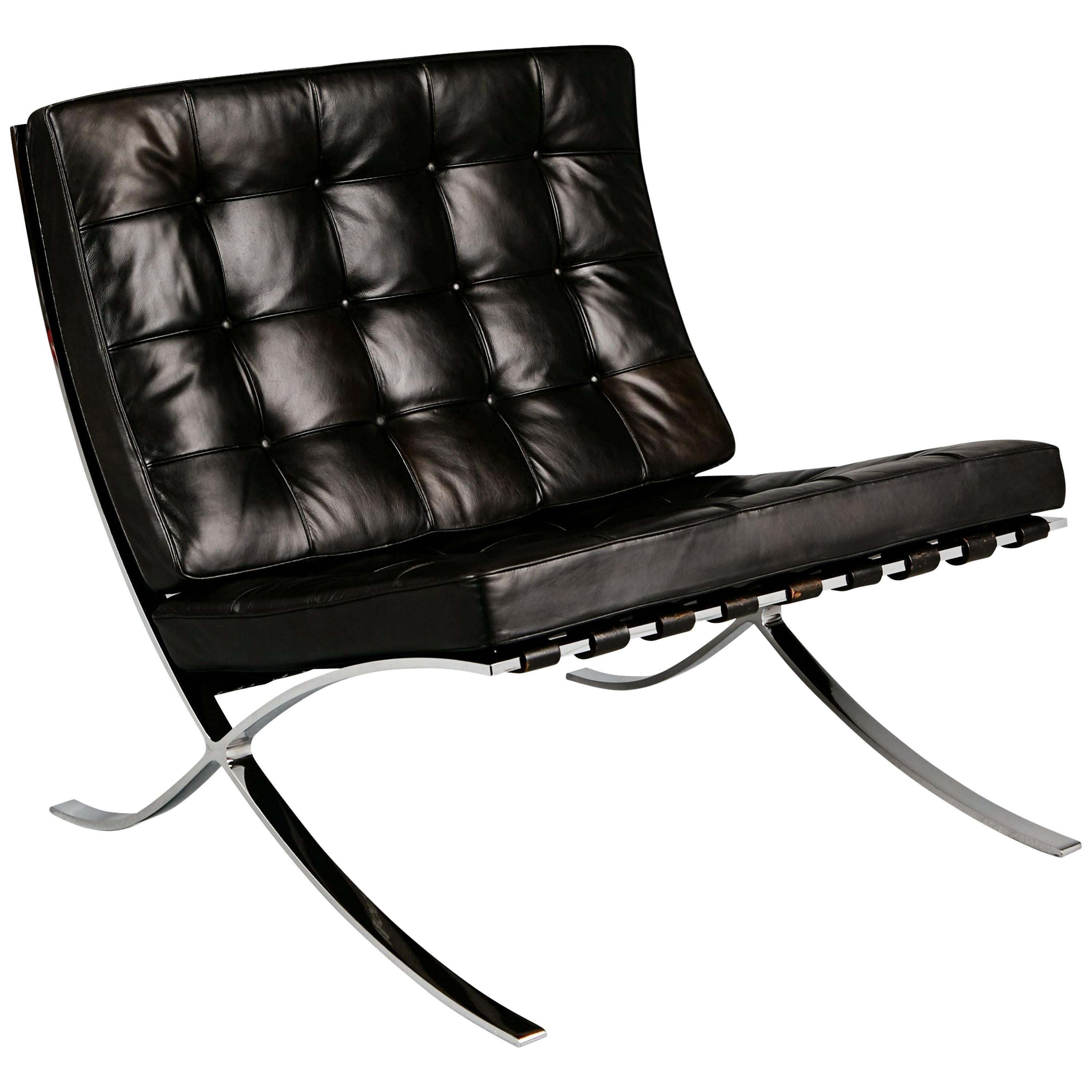 Signed Knoll Black Leather Barcelona Lounge Chair by Ludwig Mies van der Rohe