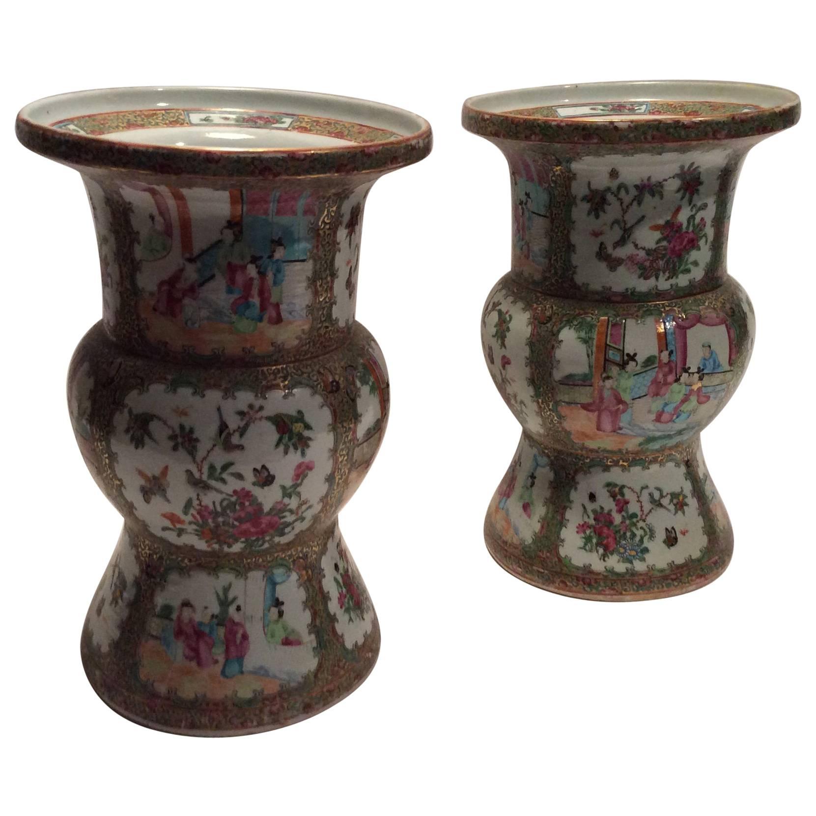 Pair of 19th Century Chinese Famille Rose Vases For Sale
