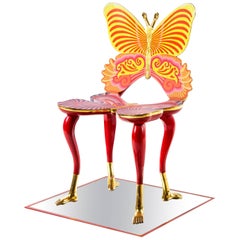 Chaise papillon sculpturale de Pedro Friedeberg