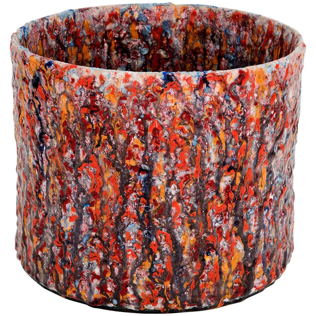 Vaso contemporaneo in ceramica testurizzata rossa modello "#1914" di Morten Løbner Espersen in vendita