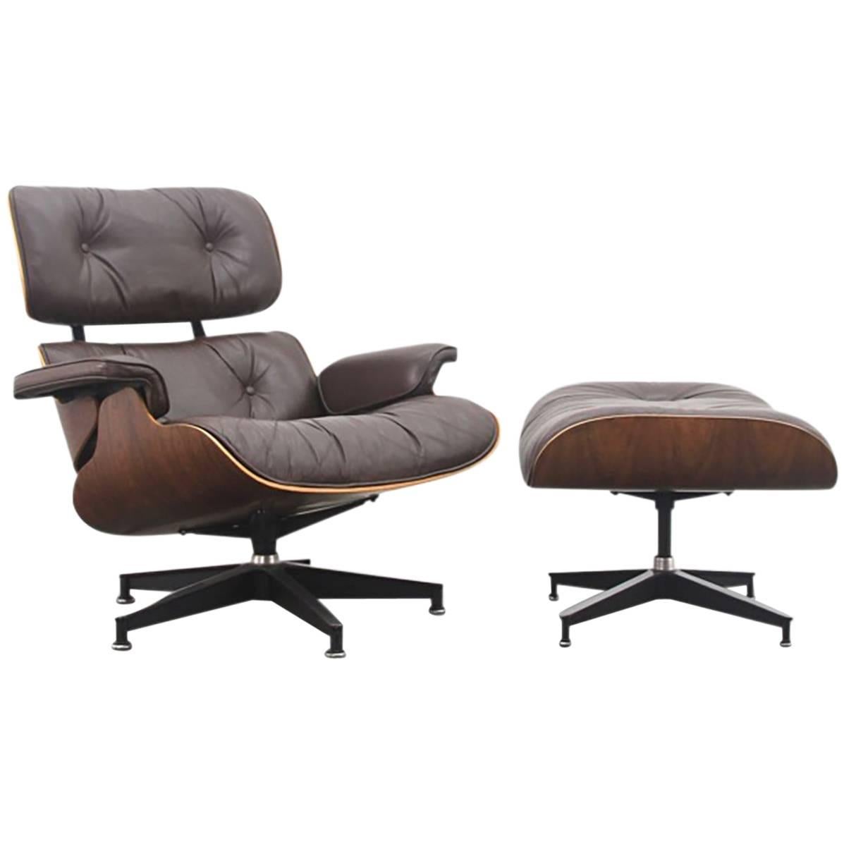 Eames Lounge Chair and Ottoman in Rosewood and Brown Leather, 1970s