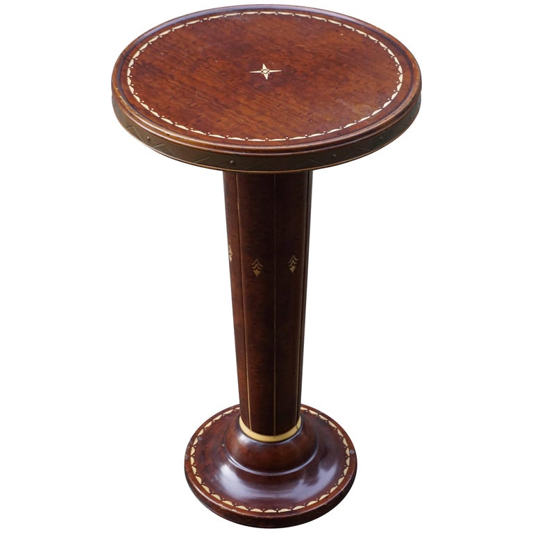 Art Deco Side Table For Sale at 1stdibs
