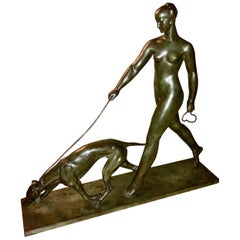 Sculpture Art déco de Raymond Leon Rivoire intitulée « Femme au Levrier »