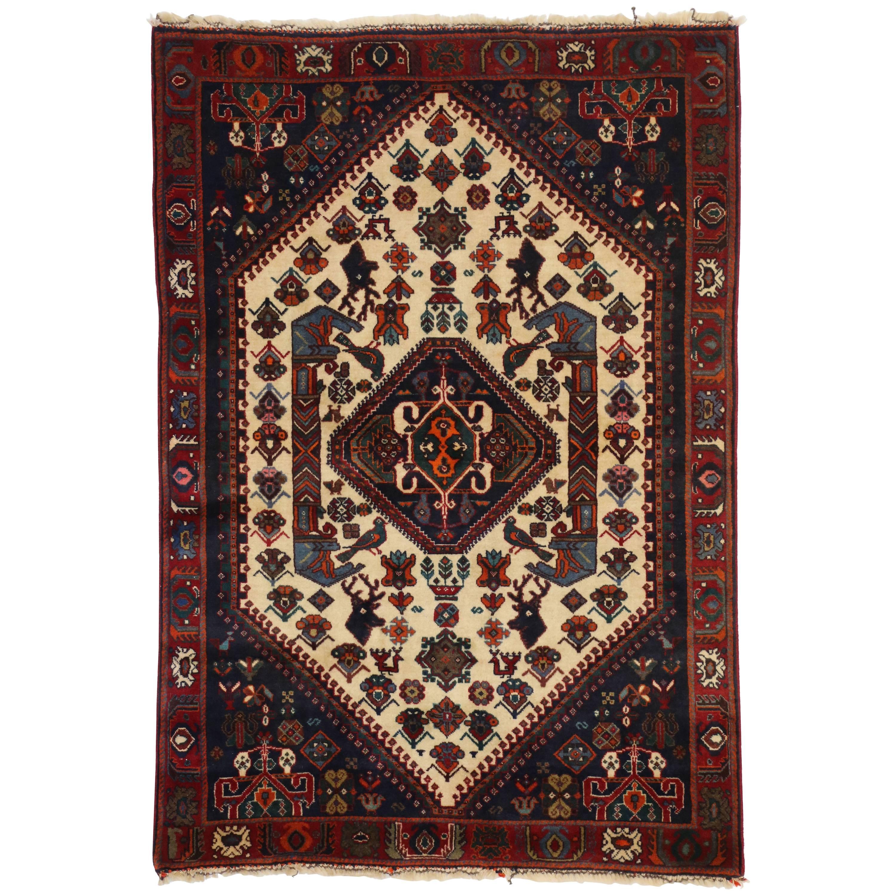 Alter persischer Shiraz-Teppich mit modernem Stammesstil