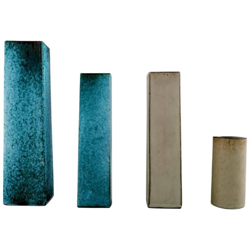 Skandinavischer Keramiker, vier Keramikvasen, handbemalt, einzigartig