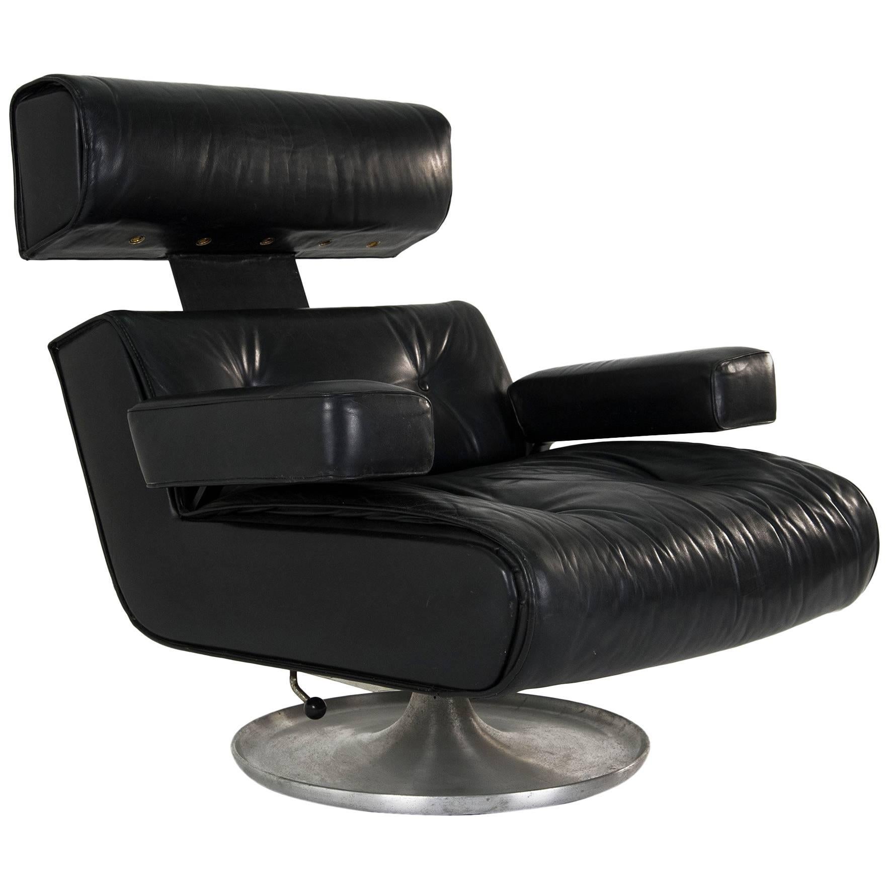 Osvaldo Borsani "P103" Leather Office Chair, Tecno, 1964