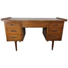 Broyhill Mid-Century Modern Desk in Walnut