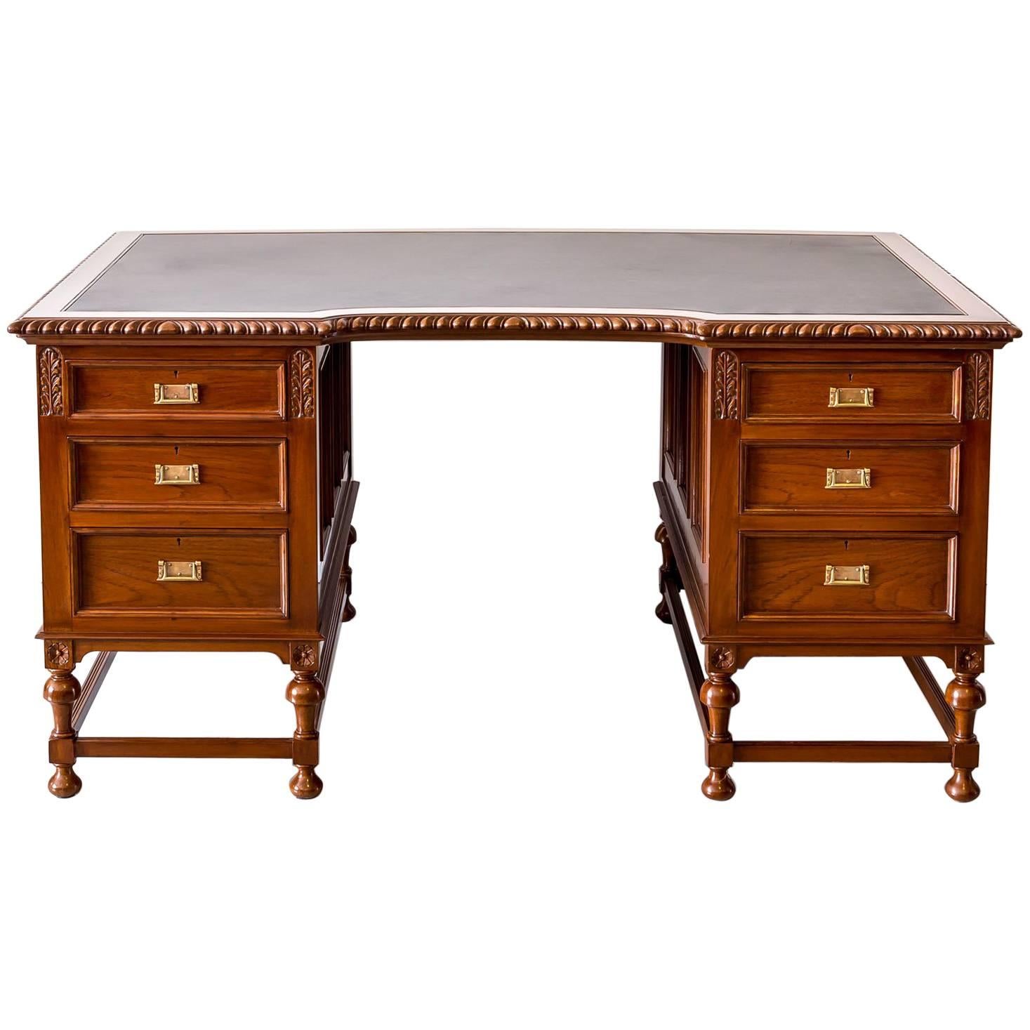 Antique Anglo-Indian or British Colonial Teak Wood Desk For Sale