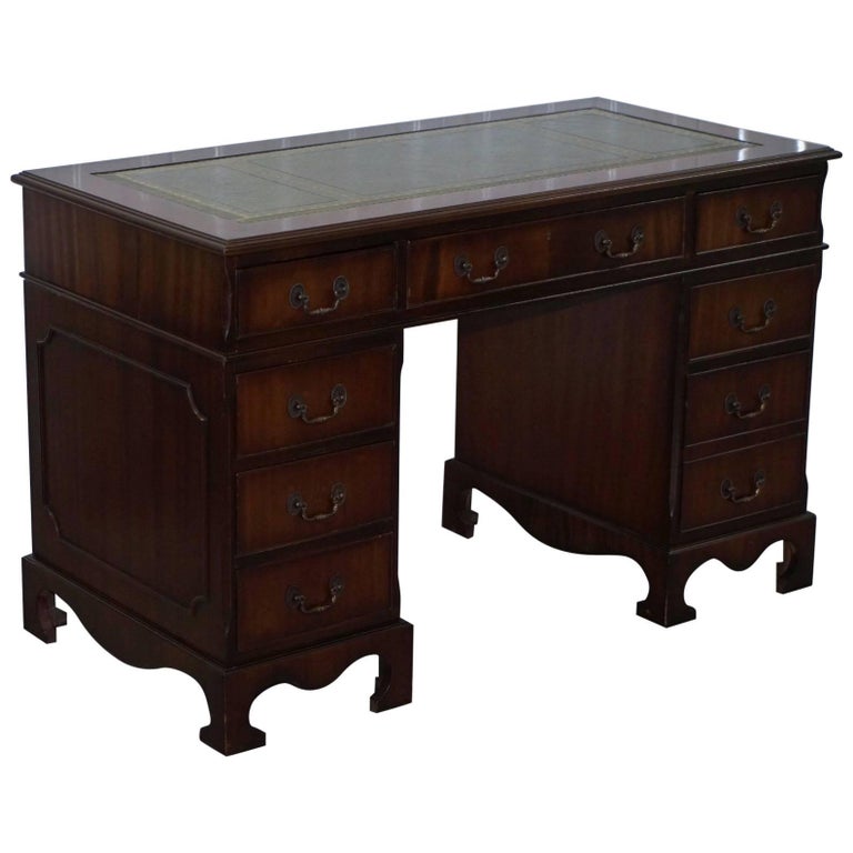 35 Year Old Premium Twin Pedestal Yew Wood Partner Desk Leather 35 Year Old Premium Twin Pedestal Gany Partner Desk Leather Writing Surface