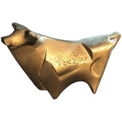 Vache Bison de conception élégante japonaise moulée à la main:: dorée et signée par l'artiste