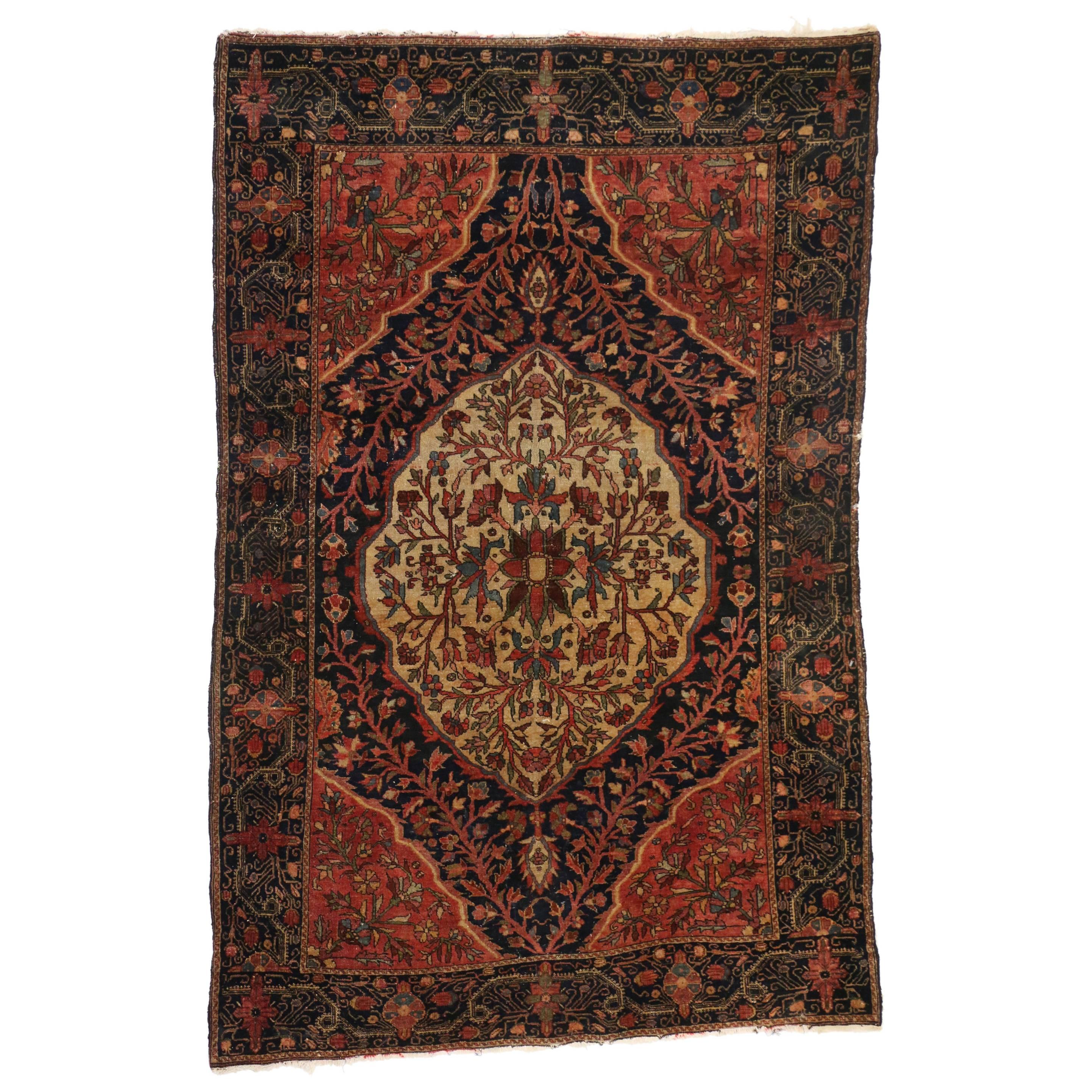  Antique Persian Farahan Rug with Modern Traditional Style For Sale