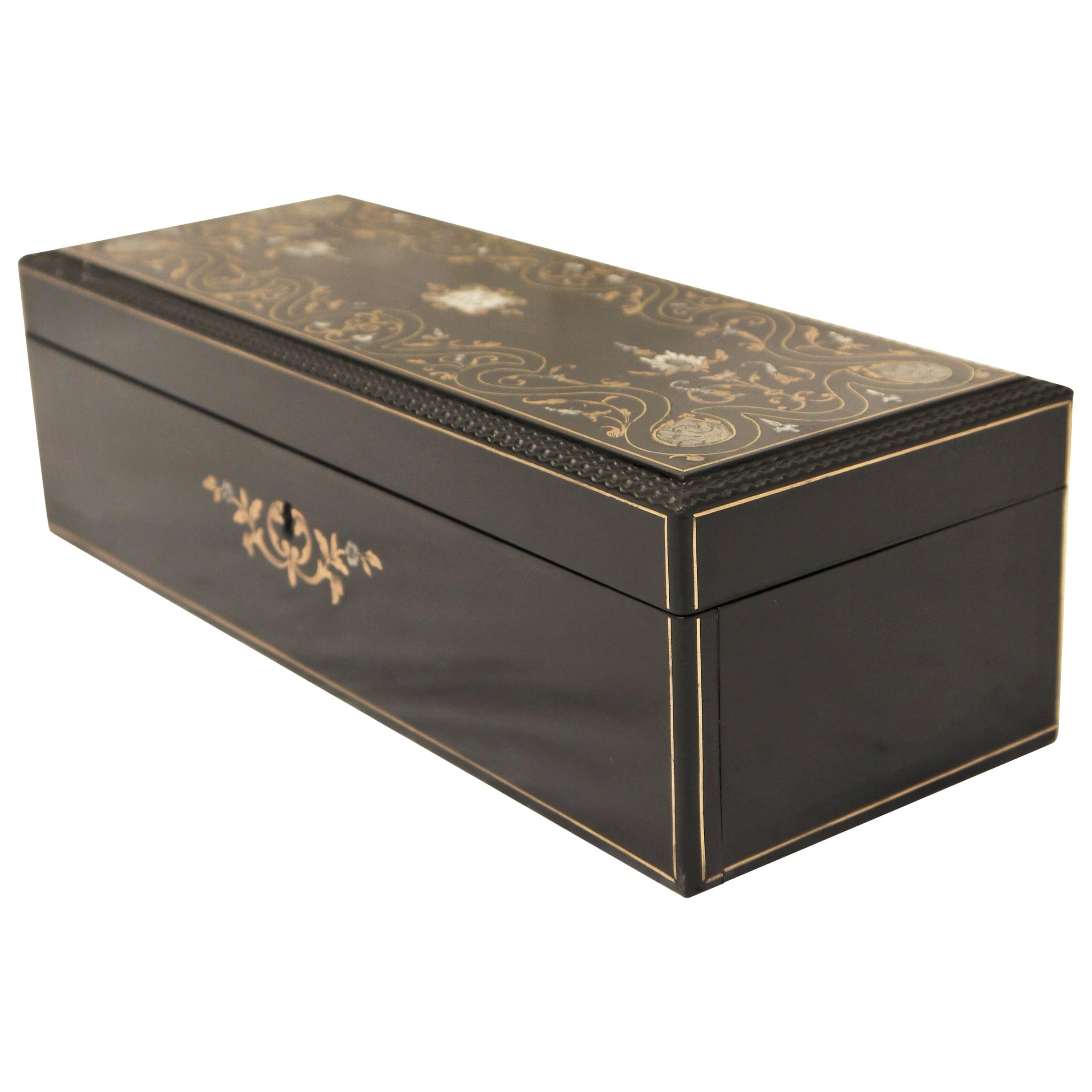 Napoleon III Boulle Marquetry Jewelry Decorative Gloves Box, France
