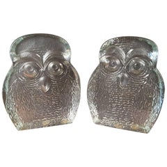 Vintage Pair of Midcentury Glass Owl Bookends by Blenko