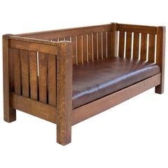 Large and Rare Mission Oak Sofa Bench by Gustav Stickley, circa 1910, USA