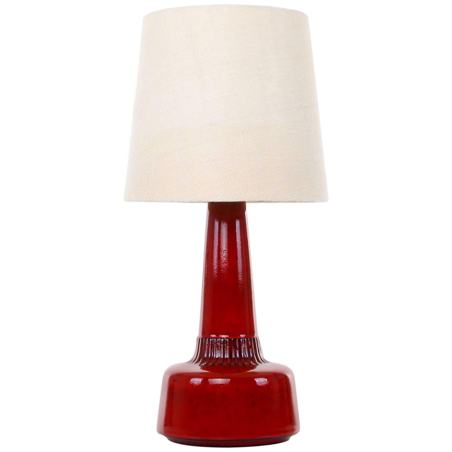 Red Table Lamp by Einar Johansen, Soholm, 1960s, Danish Modern Table Light For Sale