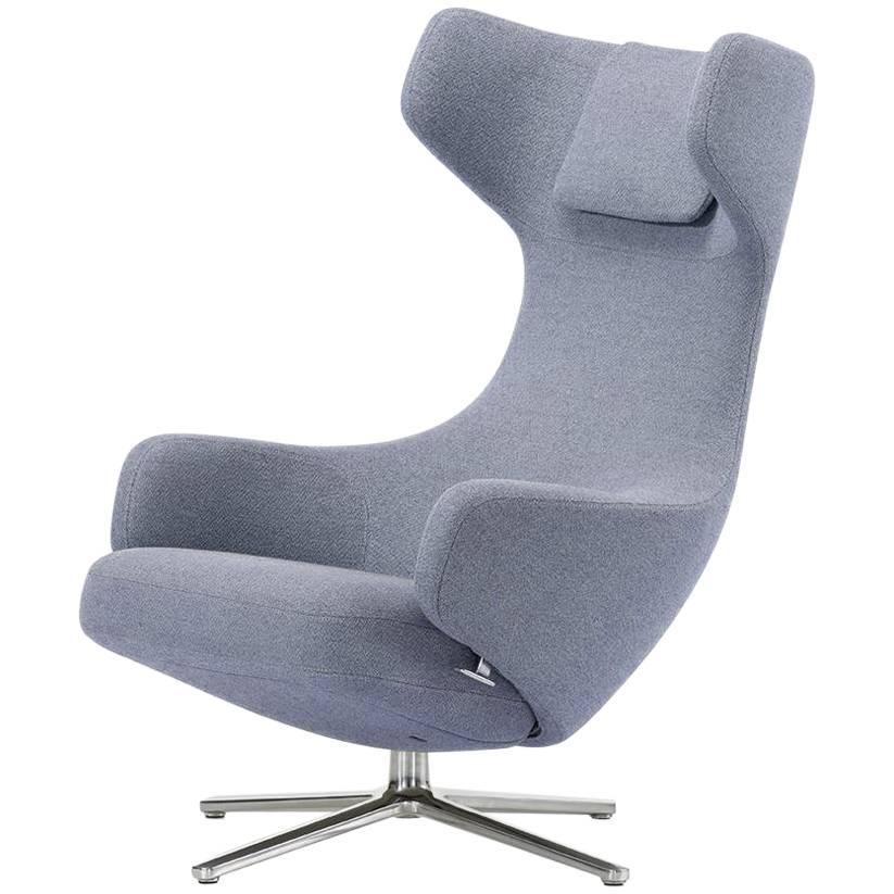 Grand Repos Lounge Chair, Kvadrat Davina MD 773 Upholstery