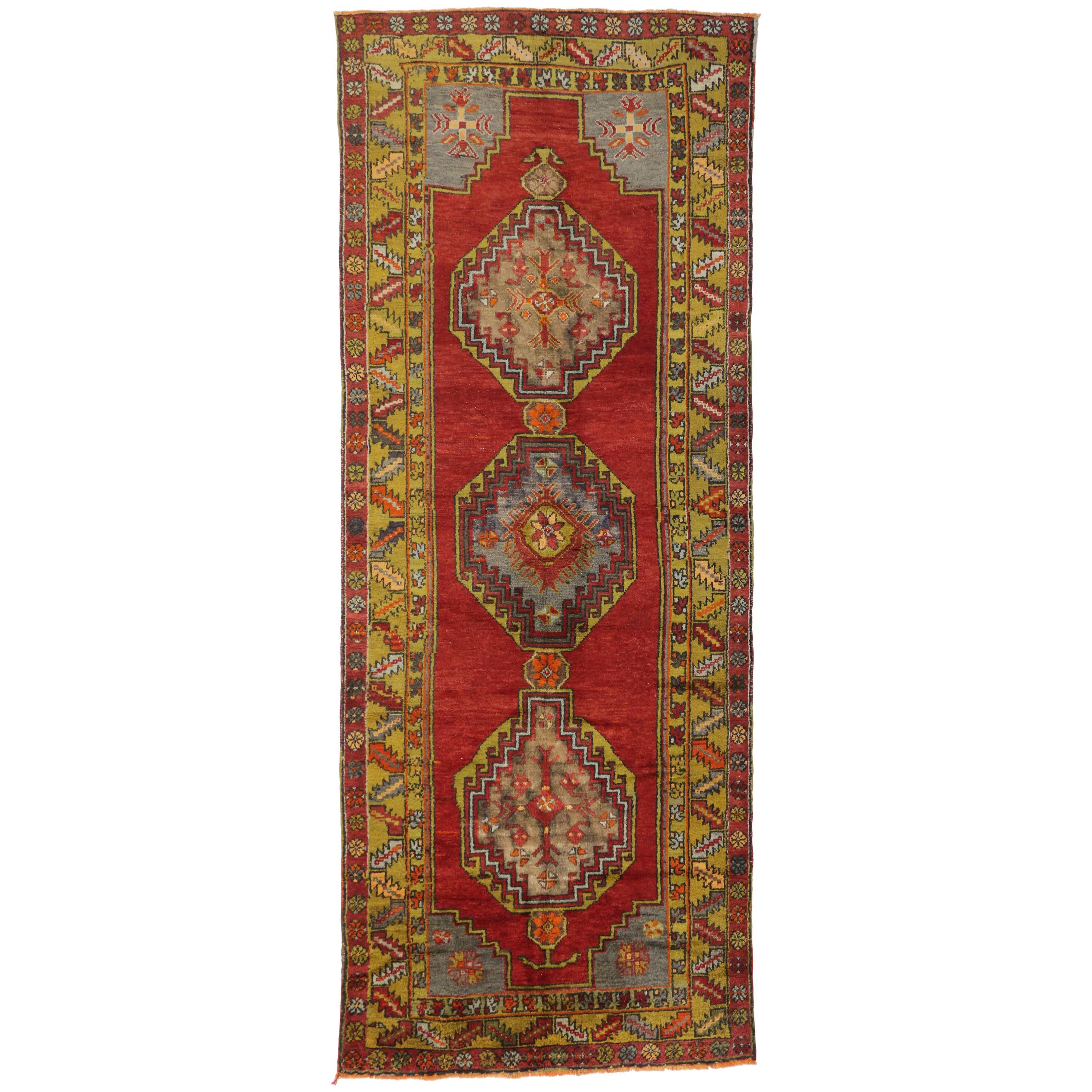 Tapis de couloir vintage turc Oushak de style tribal moderne, large tapis de couloir