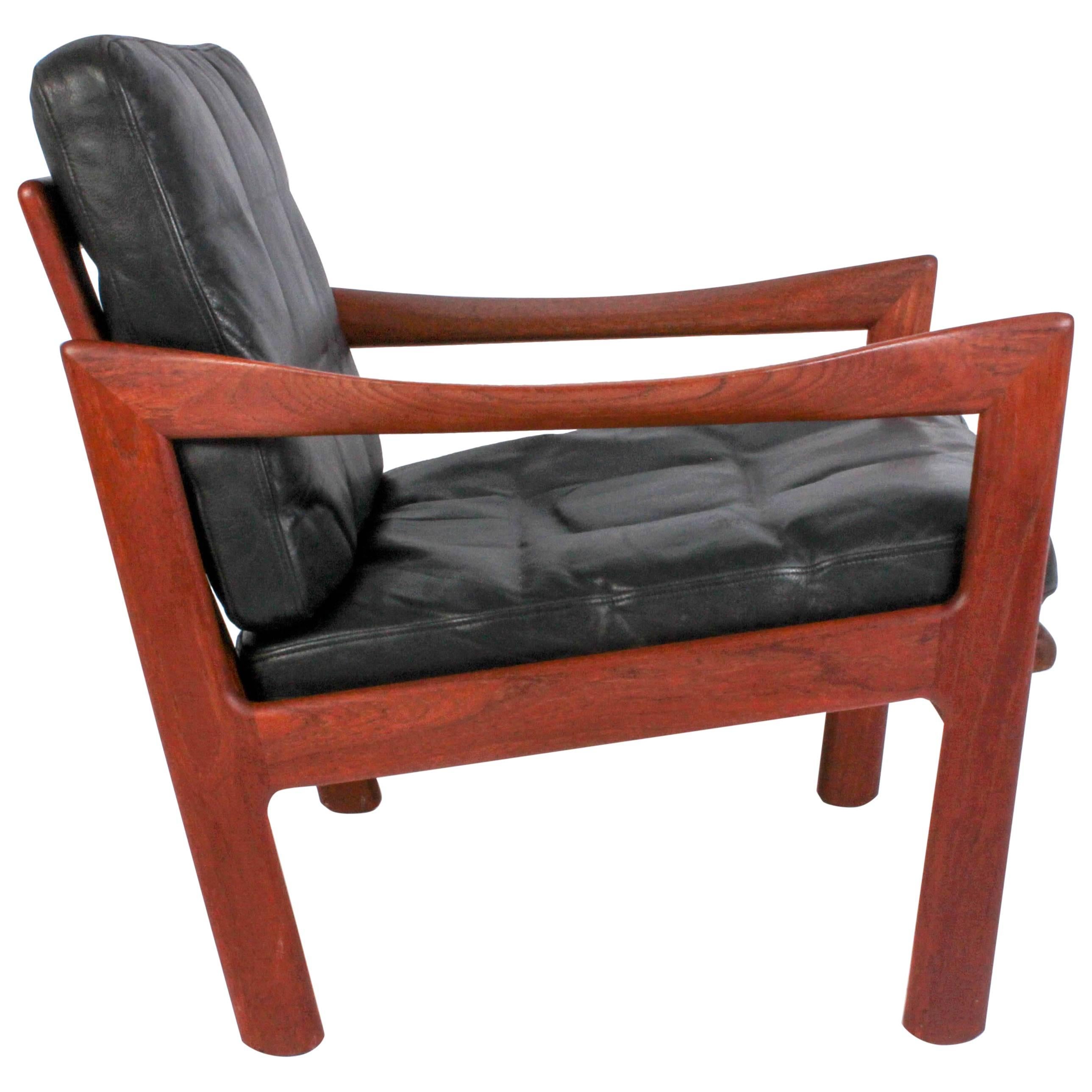 Illum Wikkelsø Midcentury Teak and Leather Lounge Chair for Niels Eilersen For Sale
