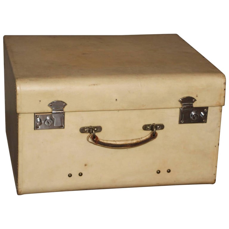 1920s Small Beige Vellum Steamer Trunk For Sale at 1stDibs