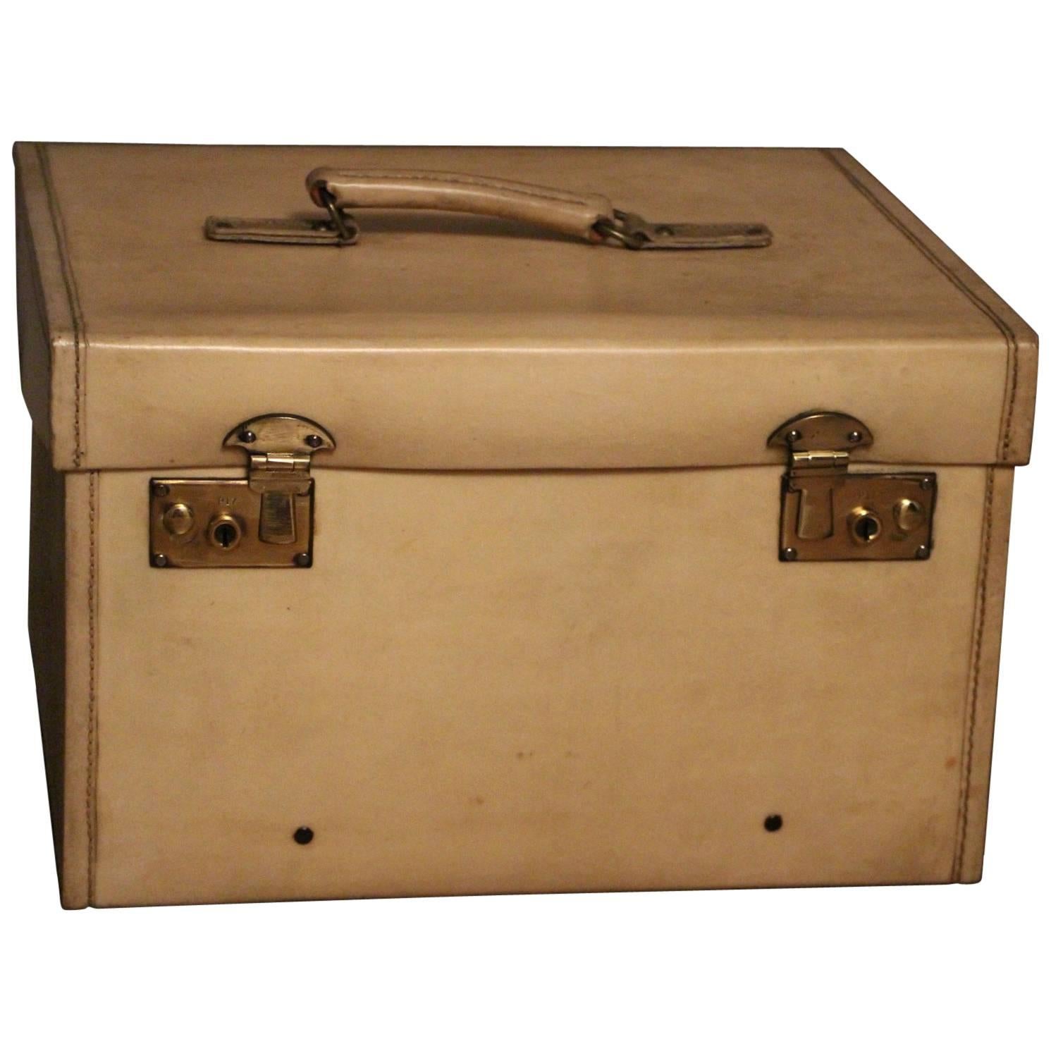 1920s Small Beige Vellum Steamer Trunk For Sale