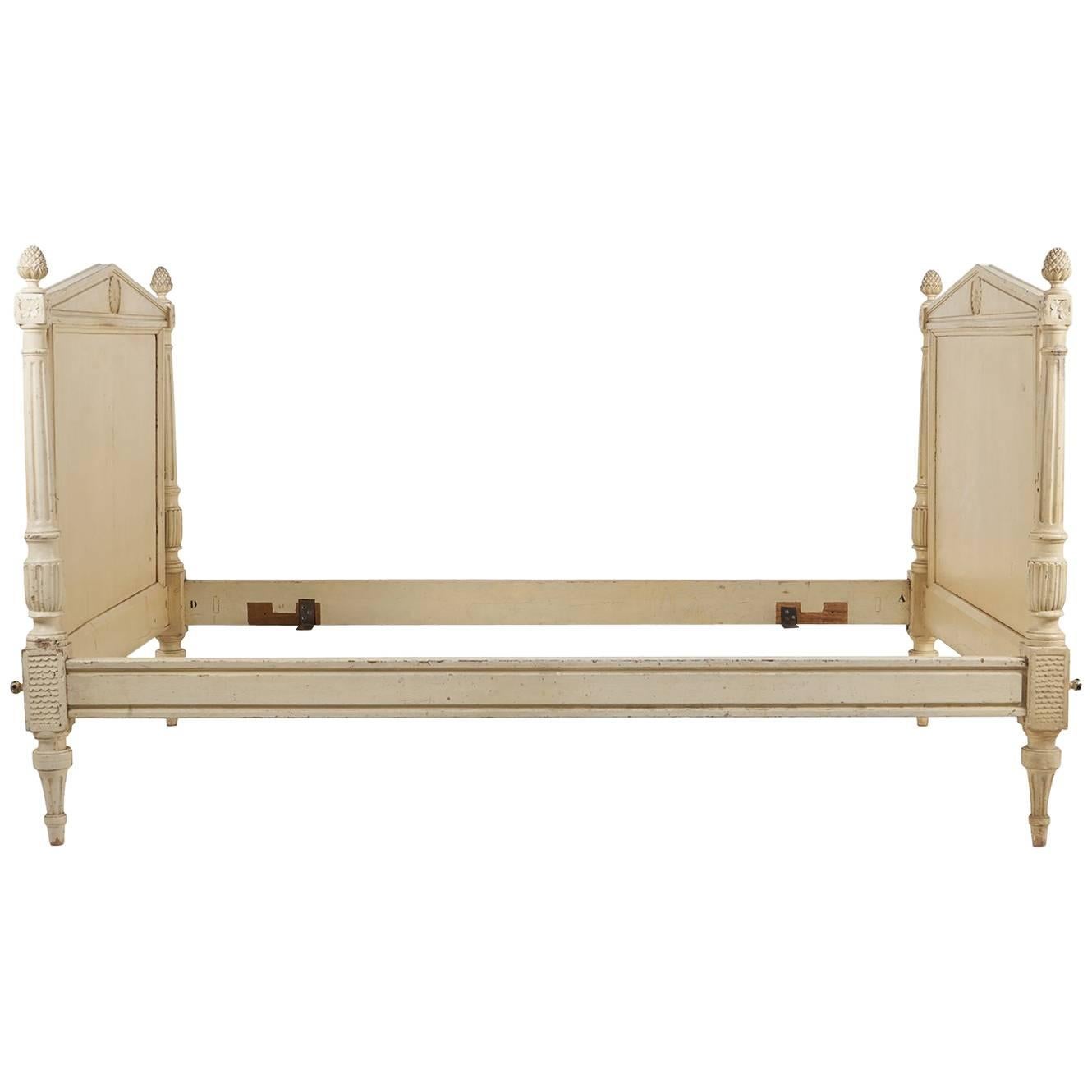 Painted Directoire Daybed, circa 1800 