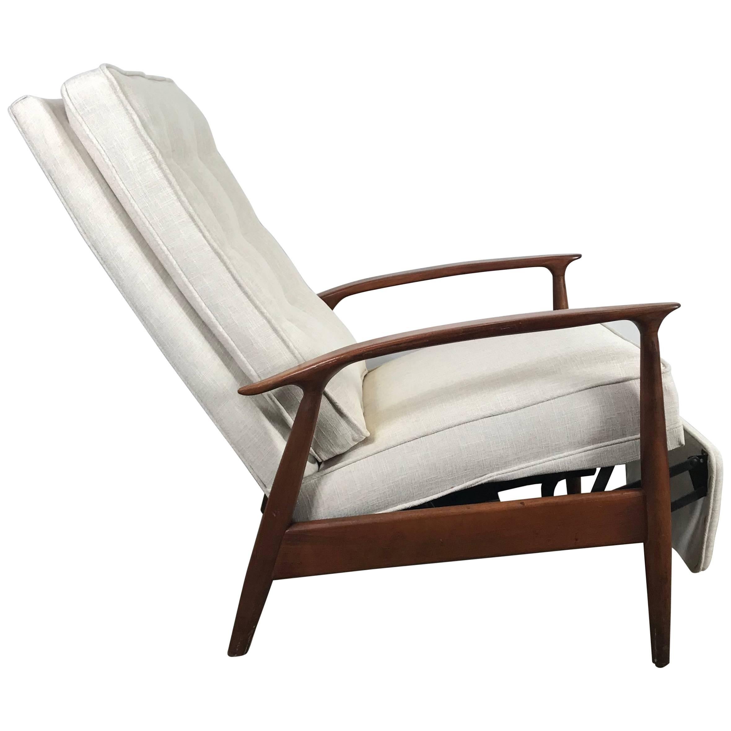 Classic Modernist Reclining Lounge Chair by Milo Baughman