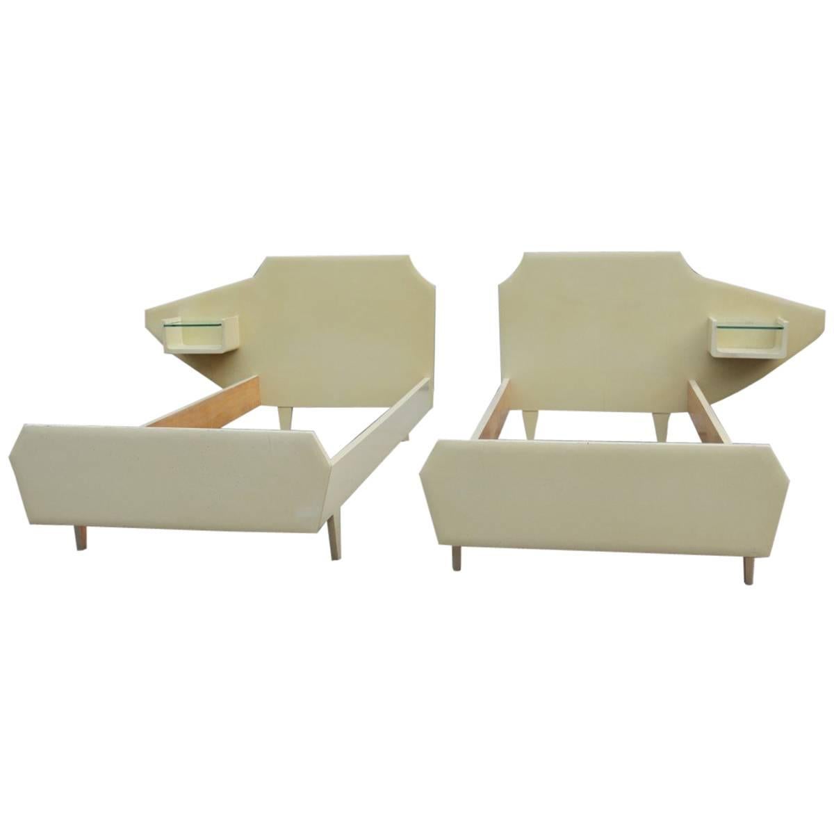 Pair of Italian Single Beds Design Dassi Wood Lacquered Mid century Modern