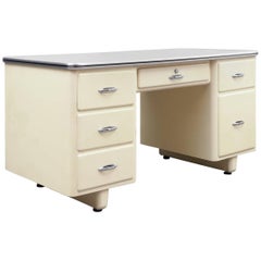 German Doctor
s Desk, Maquet German Doctor
s Desk, Maquet