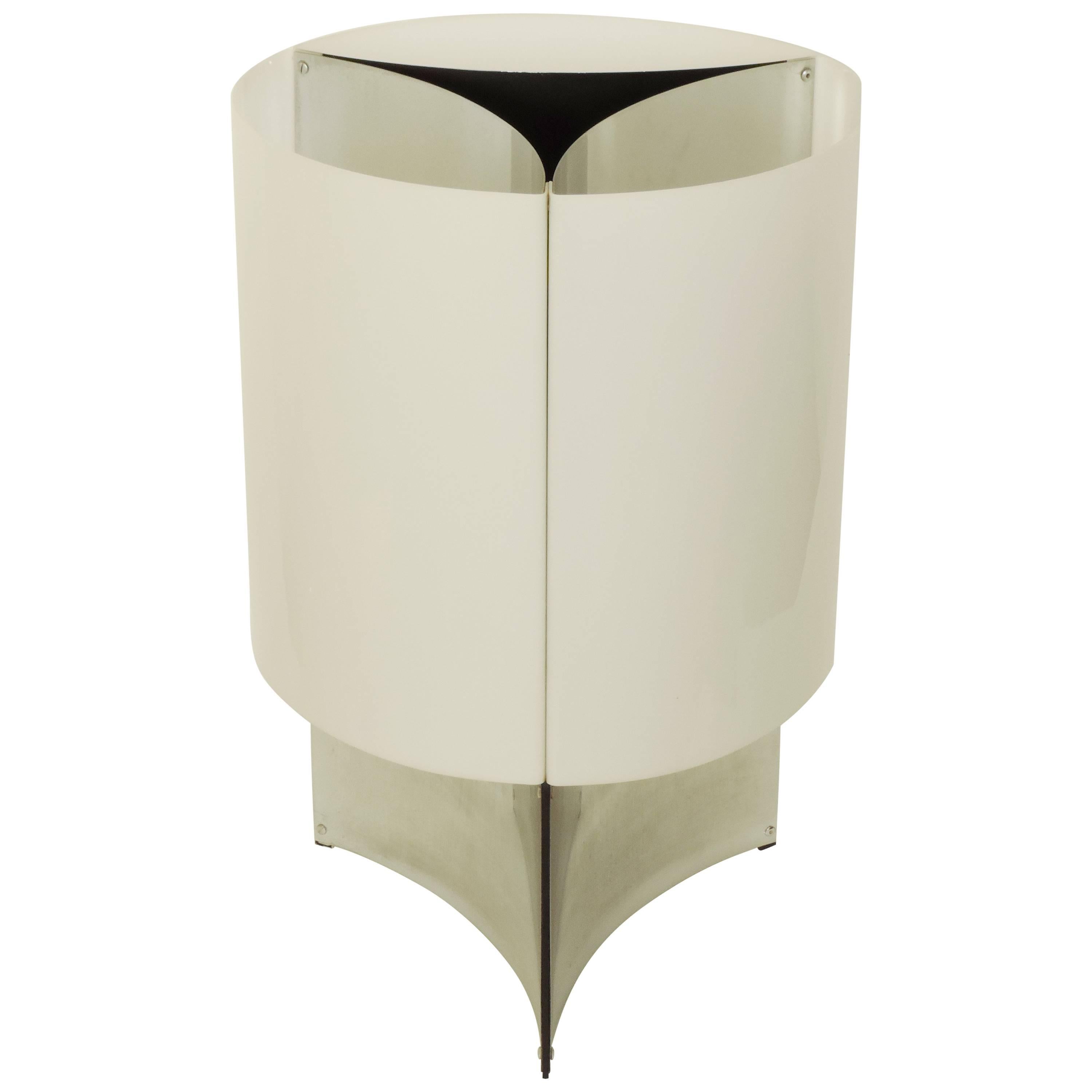 Massimo Vignelli Model 526g Table lamp for Arteluce For Sale