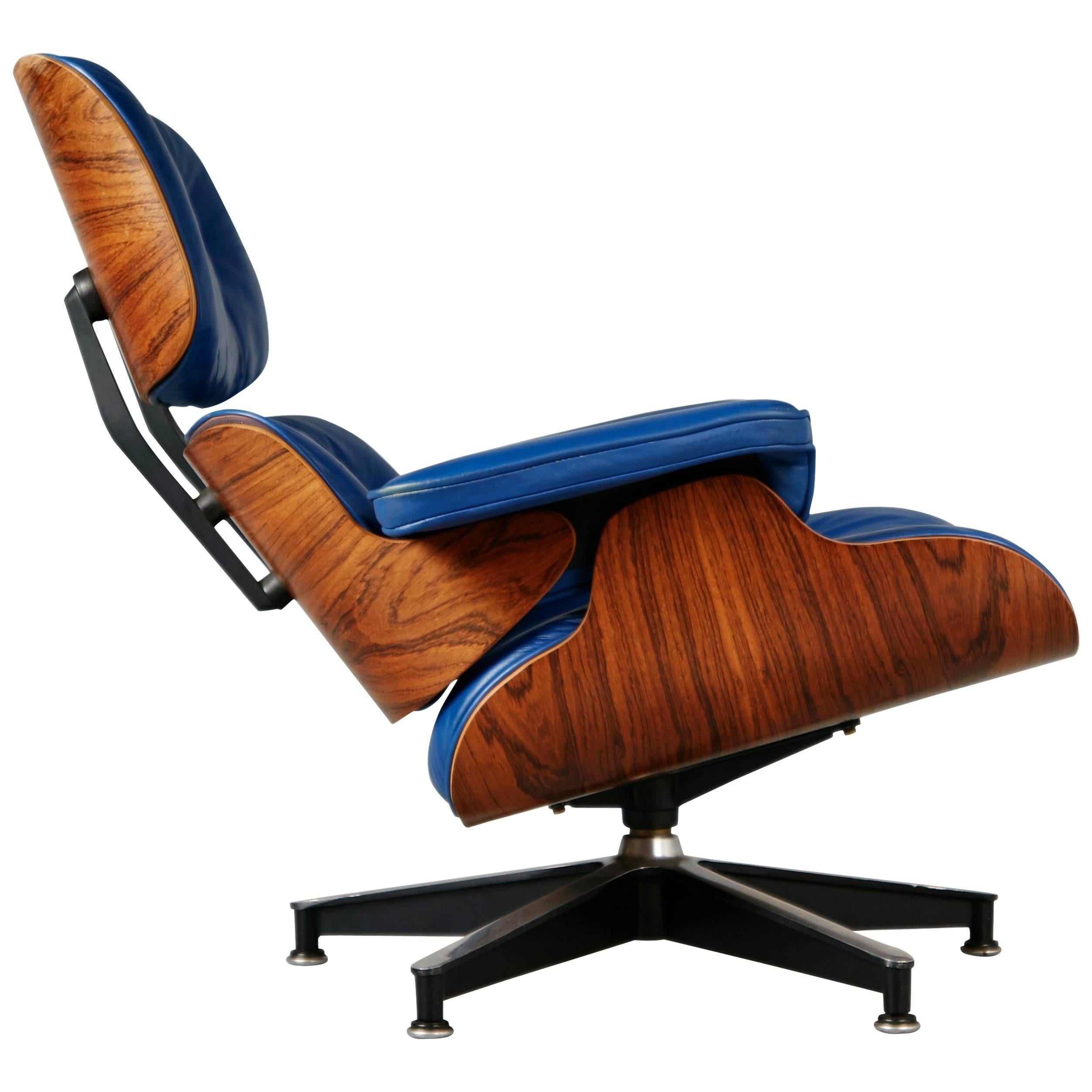 Blue Leather and Rosewood Eames Lounge Chair 670 for Herman Miller, circa 1960