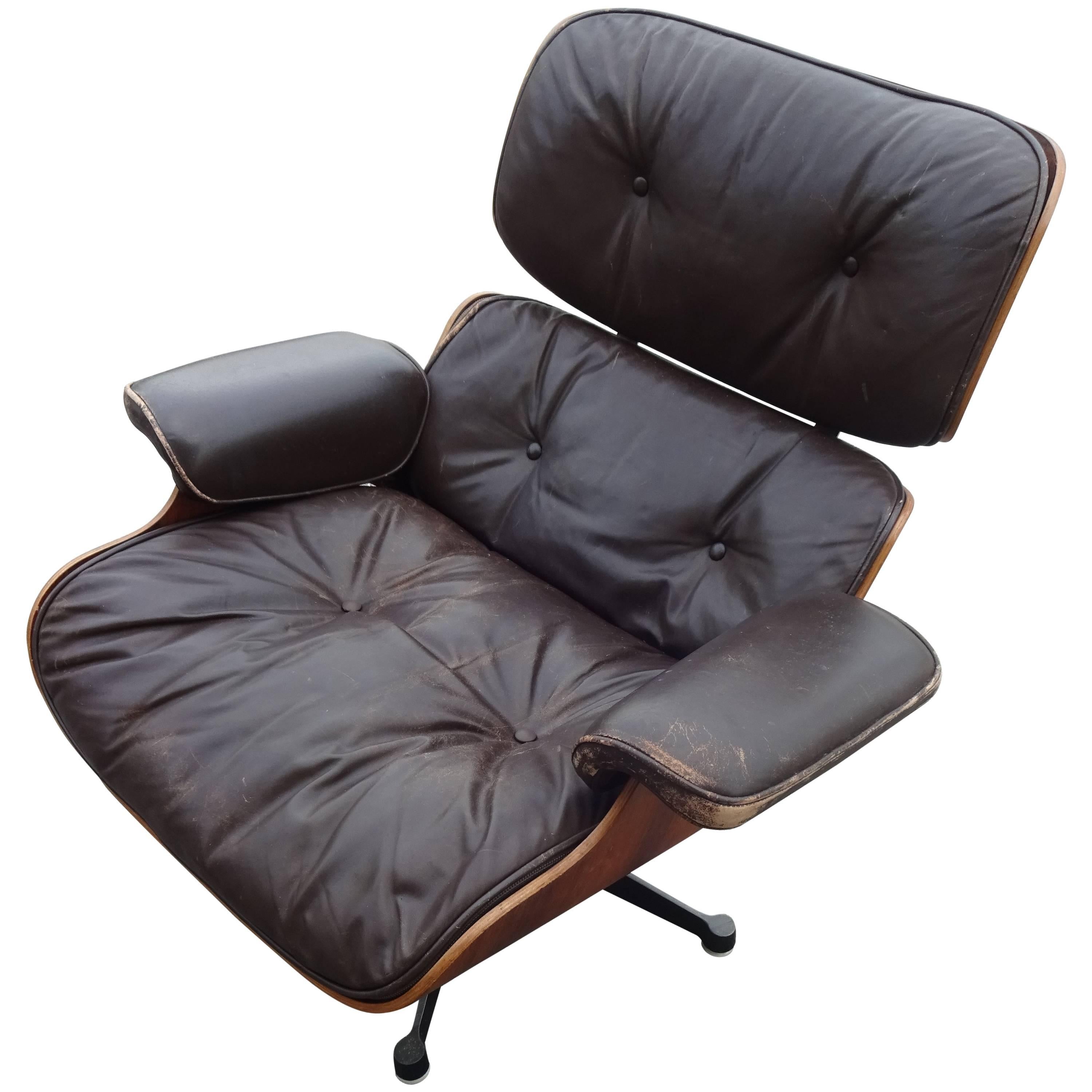 Eames Lounge Chair, Original Vitra Model 1st Generation For Sale