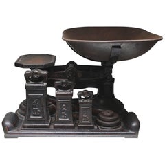 19th Century Cast Iron "W. & T. Avery Ltd Class Scale and Weights, circa 1880s