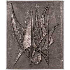 Plaque de cheminée brutaliste en fonte, vers 1960, France