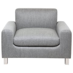 Sedia Baxter personalizzata con cuscino sciolto e gambe in metallo