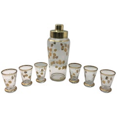 Retro Mid-Century Modern Set of Cocktail Shaker and Glasses