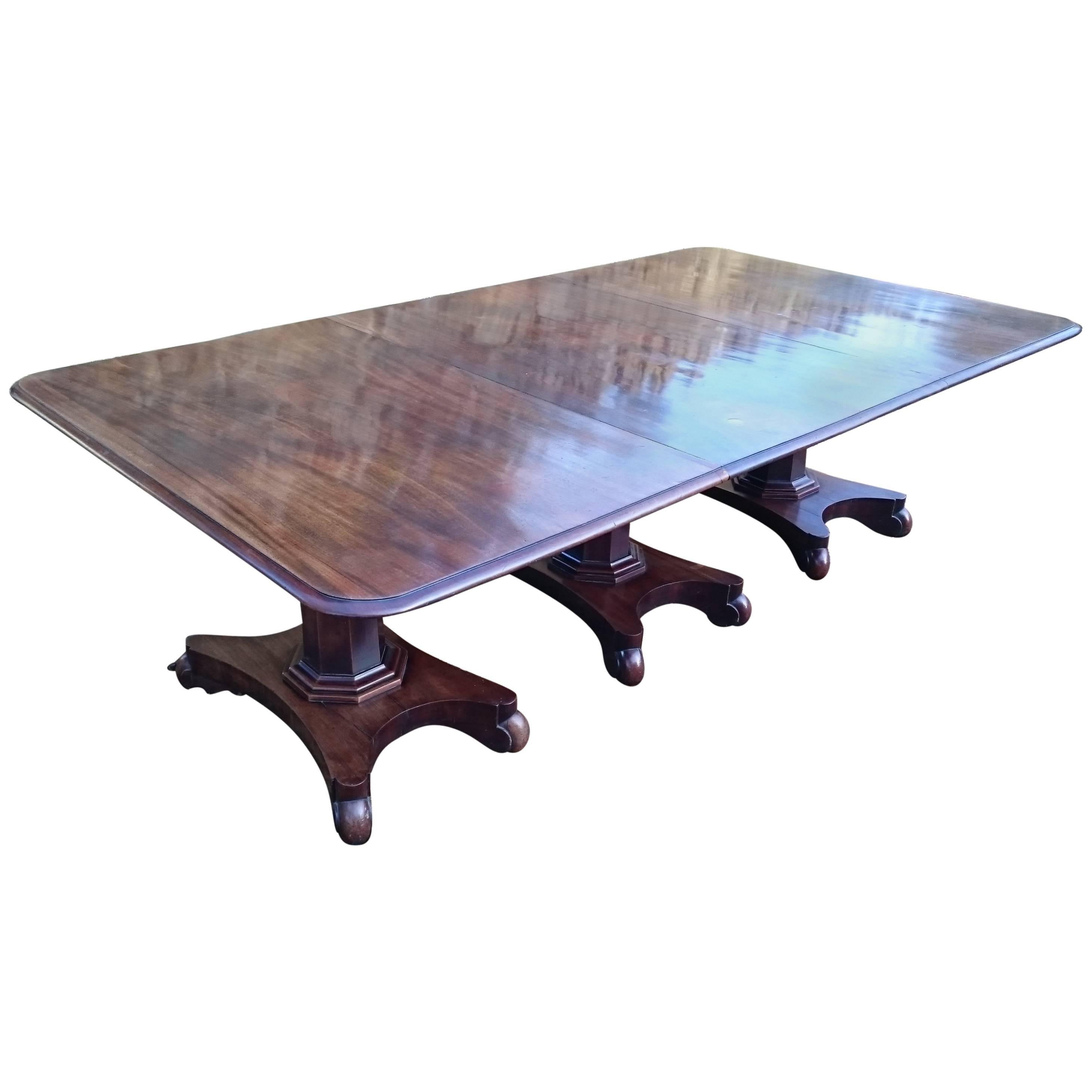 19th Century William IV Period Mahogany Antique Three Pedestal Dining Table For Sale