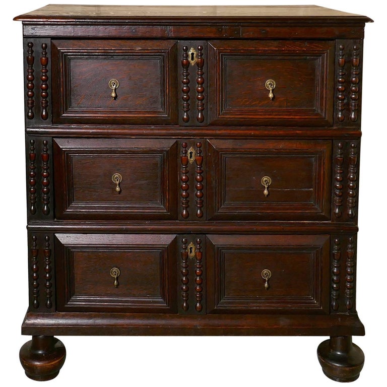 17th Century Small Oak Chest Of Drawers At 1stdibs