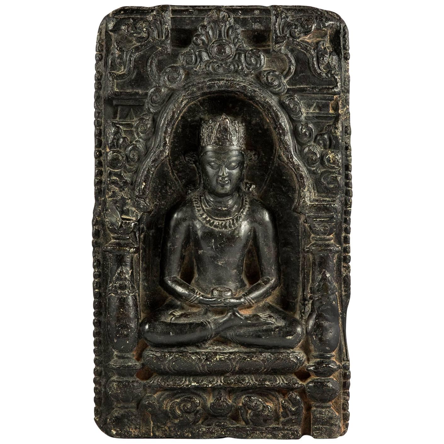Plate with Buddha. Bengal, Pala - Sena Period 12th Century For Sale