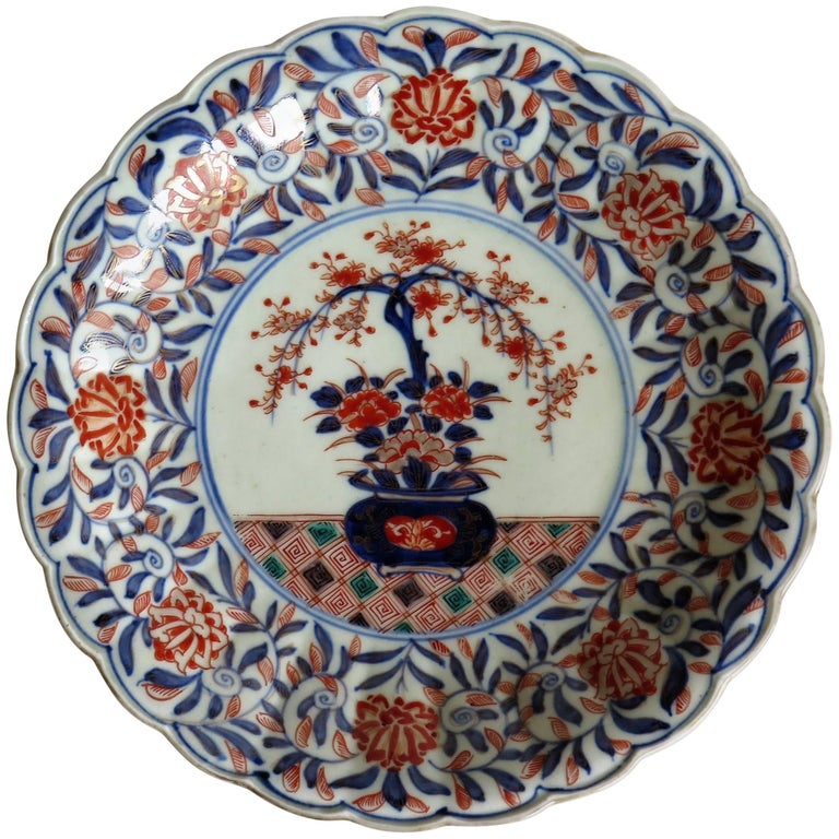 Mid-19th Century Japanese Porcelain Plate or Dish, Imari Hand Enameled, Ca 1850 For Sale