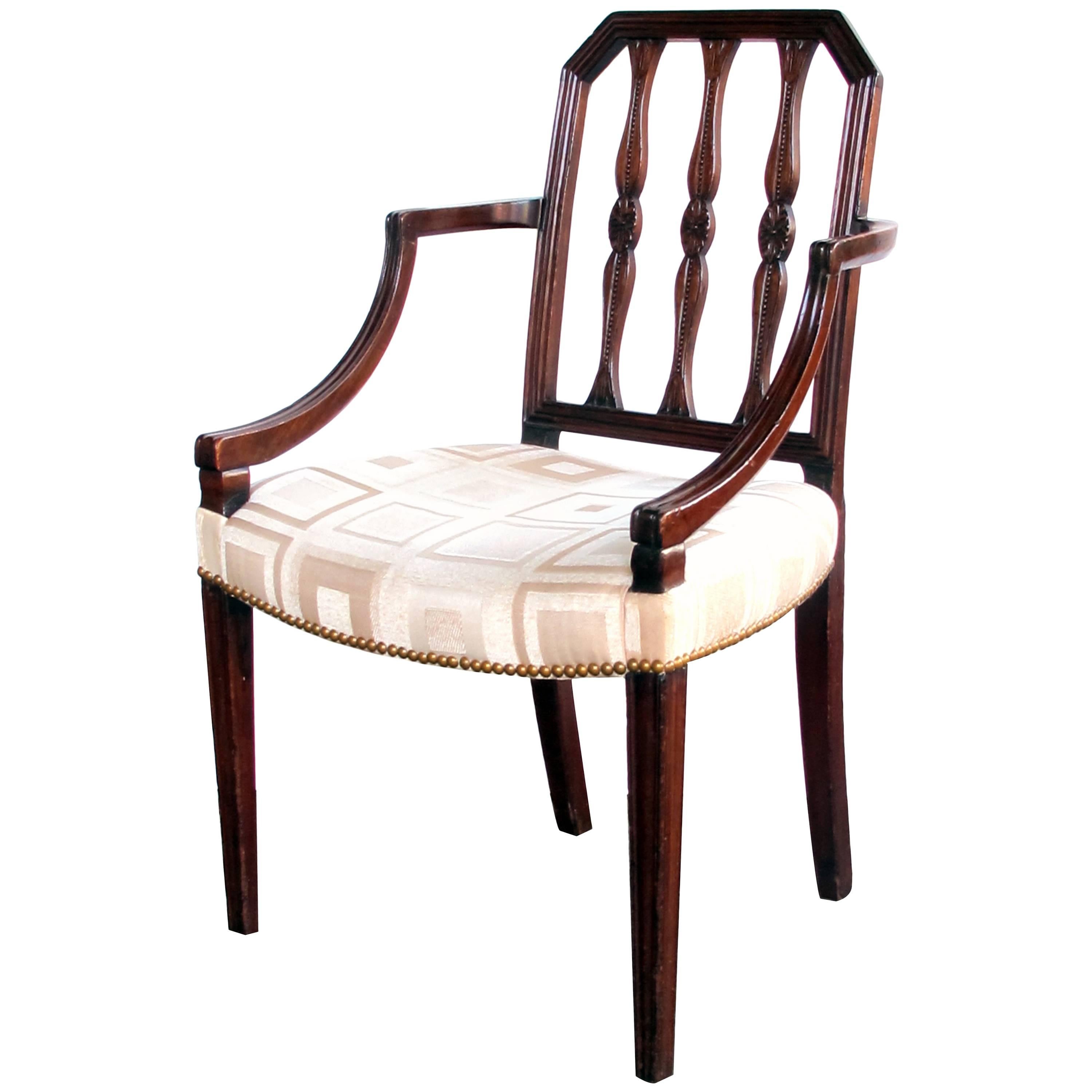 Handsome English George III Sheraton Mahogany Arm Chair