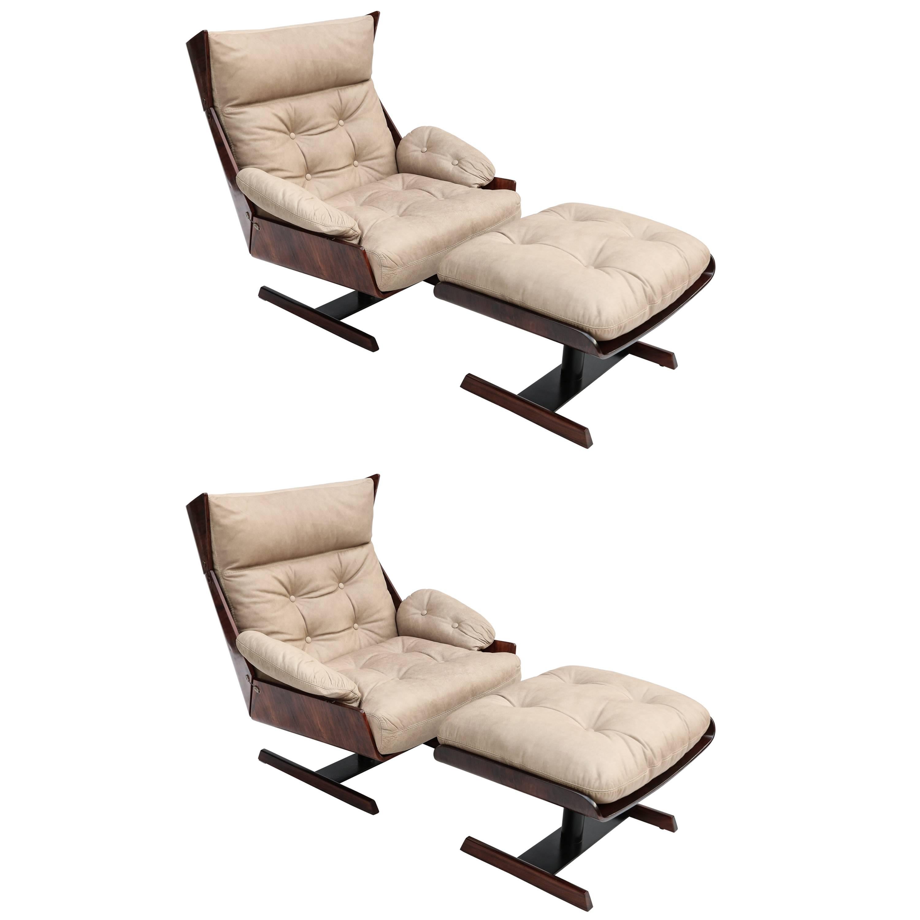 Pair of Novo Rumo, 1960s Brazilian Jacaranda Lounge Chairs and Ottomans