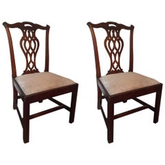 Pair of Period American Chippendale Chairs with Shaped Backs, circa 1780