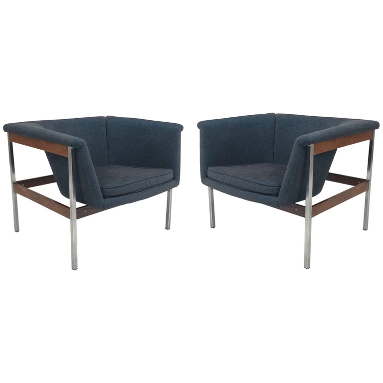 Rare Pair of 040 Lounge Chairs by Geoffrey Harcourt Artifort The Netherlands '64 For Sale