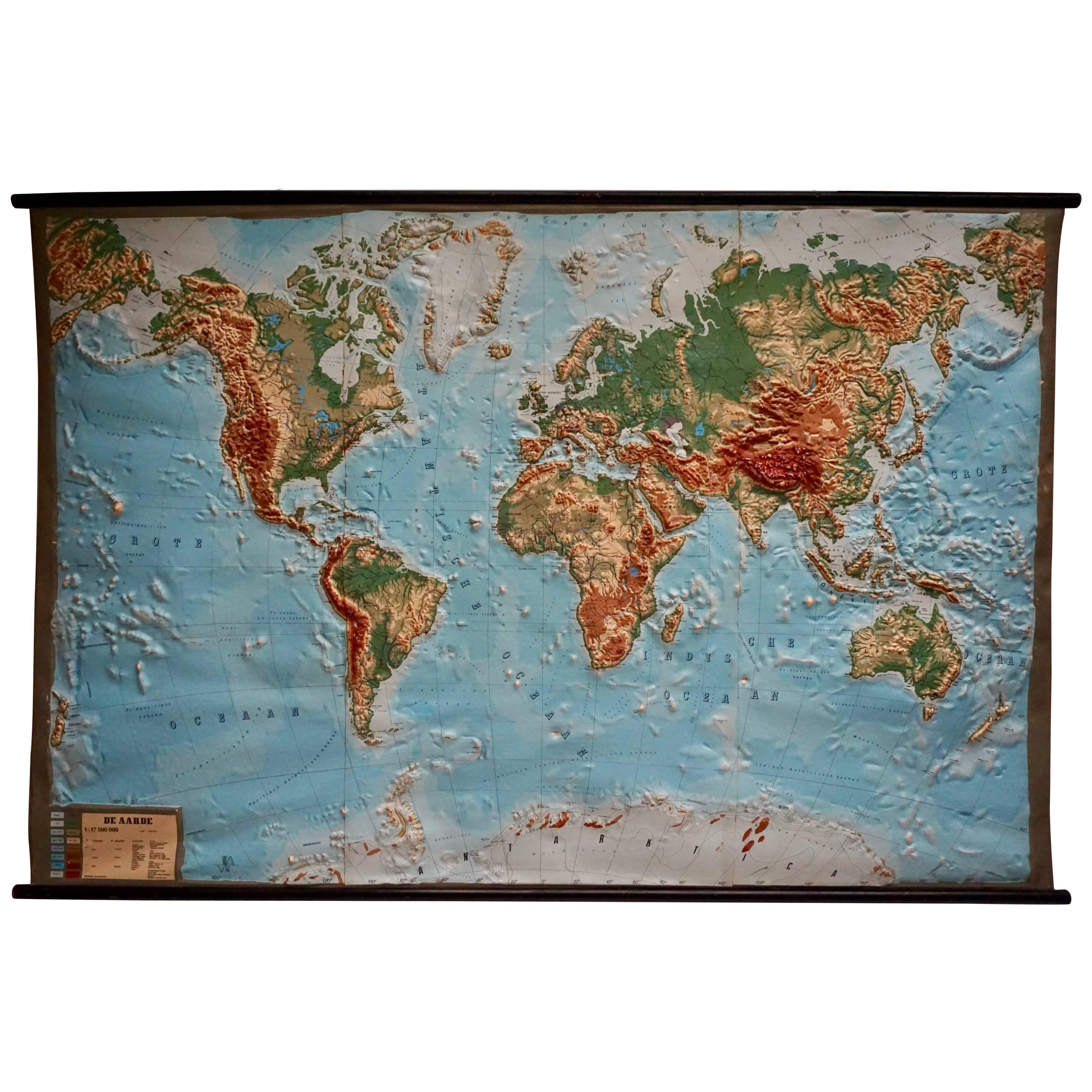 Carte du monde en relief
