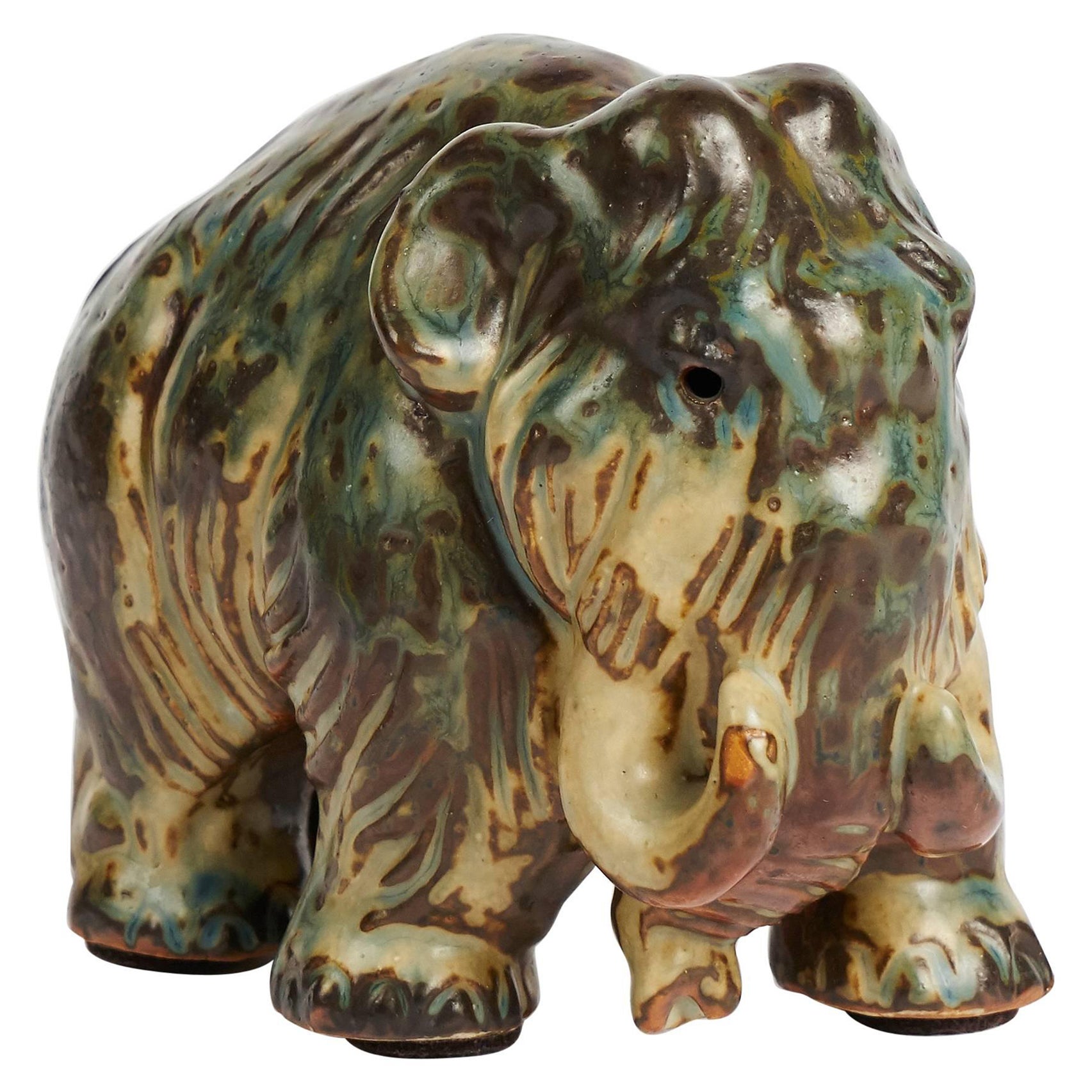 Knud Khyn per Royal Copenhagen, Piccolo mammut in ceramica, Danimarca, 1920 circa in vendita
