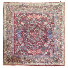 Quadratischer persischer Sarouk-Teppich